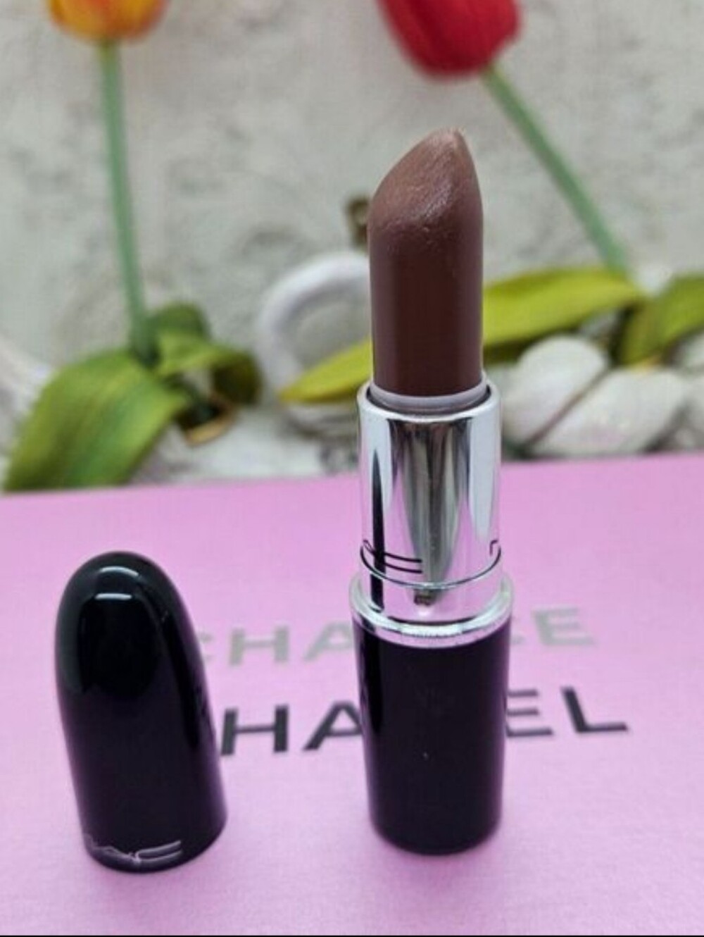 M·A·C Lustreglass Sheer Shine Lipstick 570 Signature Move